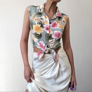 BOGOFREE Floral Button Down Vest